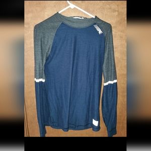American Eagle Long Sleeve